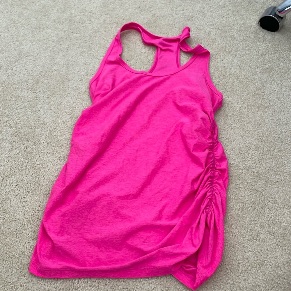 Beyond the Bump Pink Tank size M